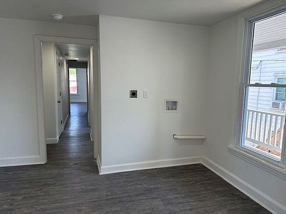 5th image of 414 N 3rd St #2