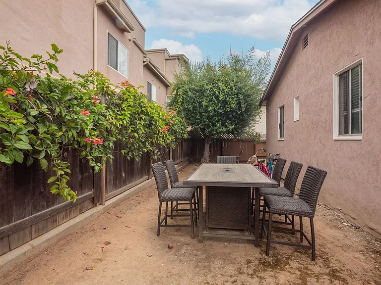 2251 Felspar St — Photo 25