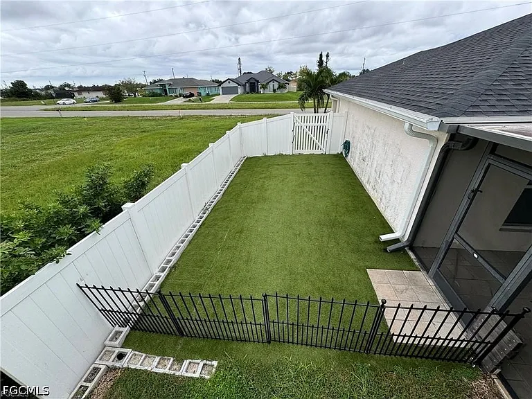 315 Tropicana Pkwy W — Photo 13