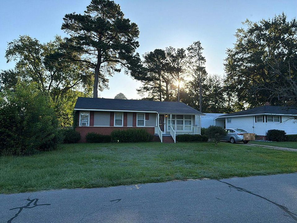 1st image of 600 Blaney St