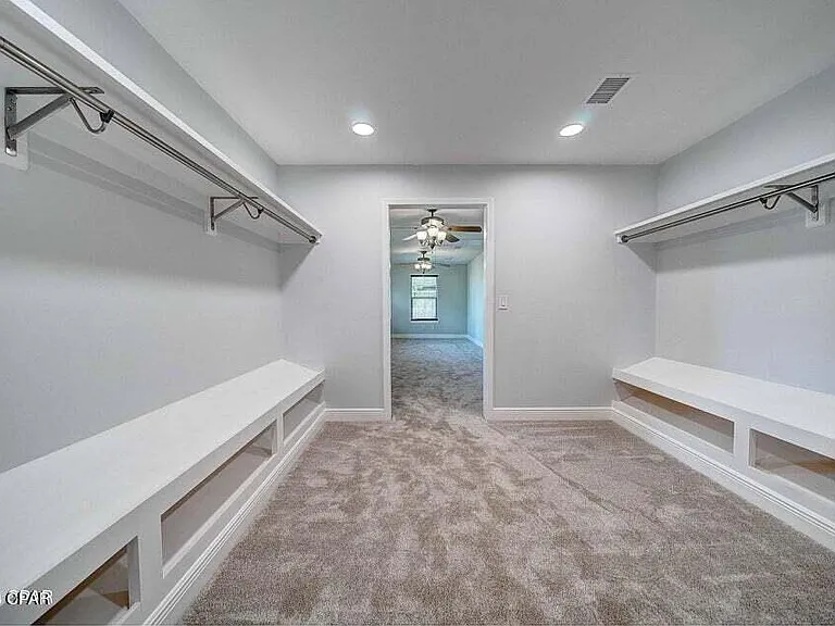350 Greenwood Cir — Photo 21