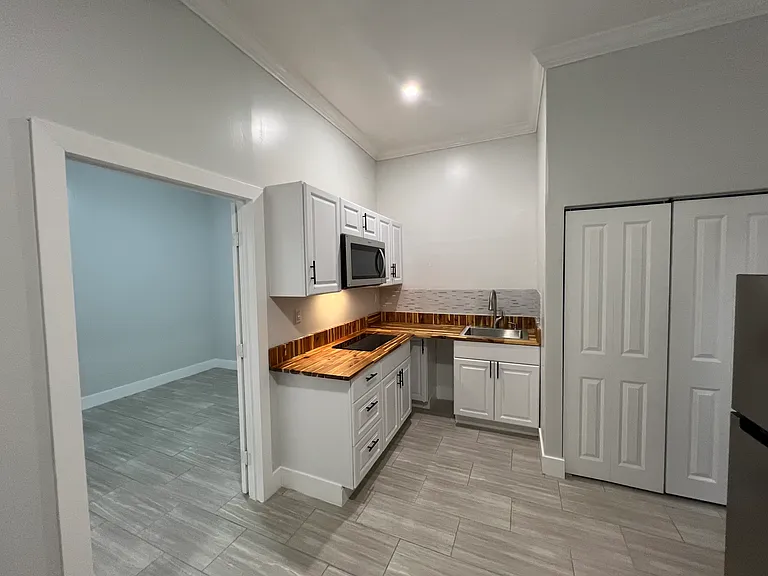 13001 SW 185th Ter — Photo 5