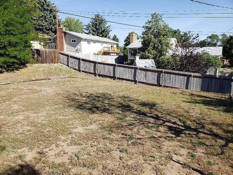 2212 Glenwood Cir — Photo 27