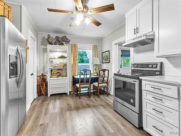 4th image of 1939 Fitzpatrick Rd
