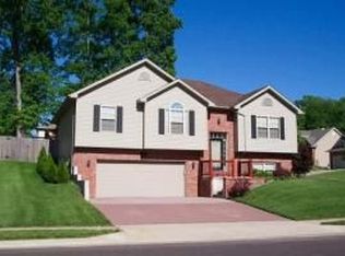 600 Wolf Trl, Columbia, MO 65201