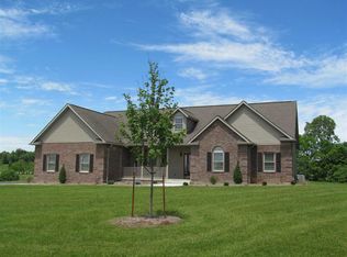 2192 W Tobacco Rd, Bloomington, IN 47403