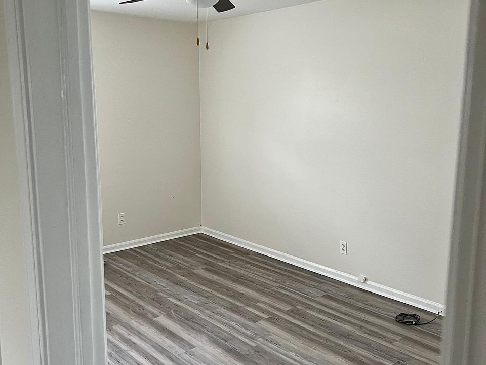 1st image of 920 N Washington Ave #918