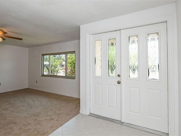 3rd image of 4067 Honolulu Dr