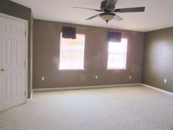 4th image of 3601 Merrill Ave