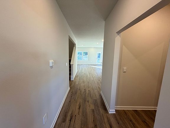 5th image of 2048 Tottenham Dr