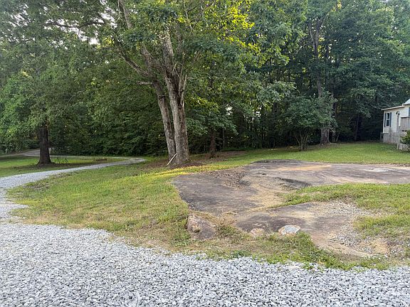 4th image of 265 Frechette Ln