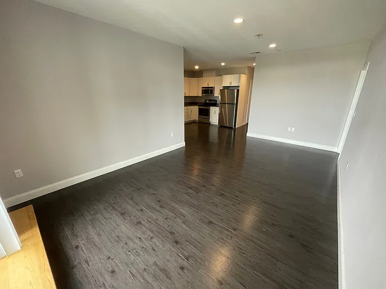 431 River Street — Photo 4