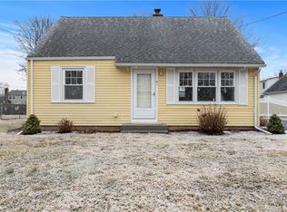 41 Glenmoor Dr, East Haven, CT 06512