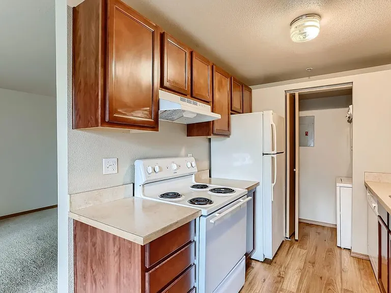 Ladera Apartments — Photo 24