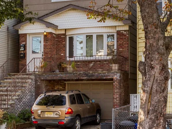 145 Hobart Ave, Bayonne, NJ 07002