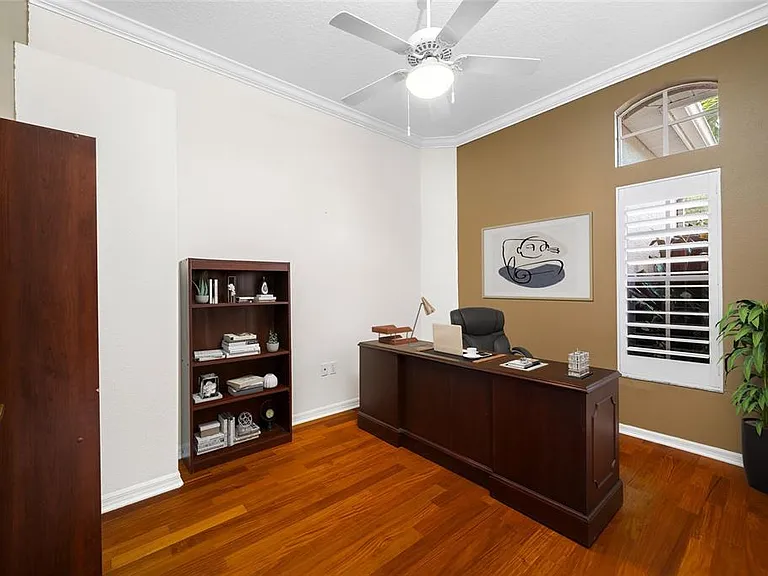 10675 Park Place Dr — Photo 13