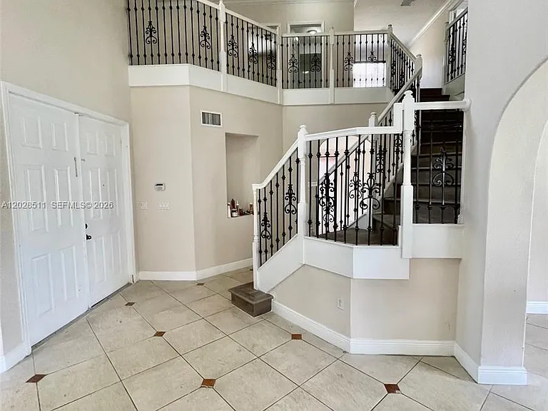 8230 SW 164th Ct — Photo 5