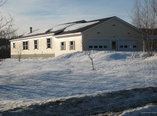 138 Meadow Ln, Farmington, ME 04938