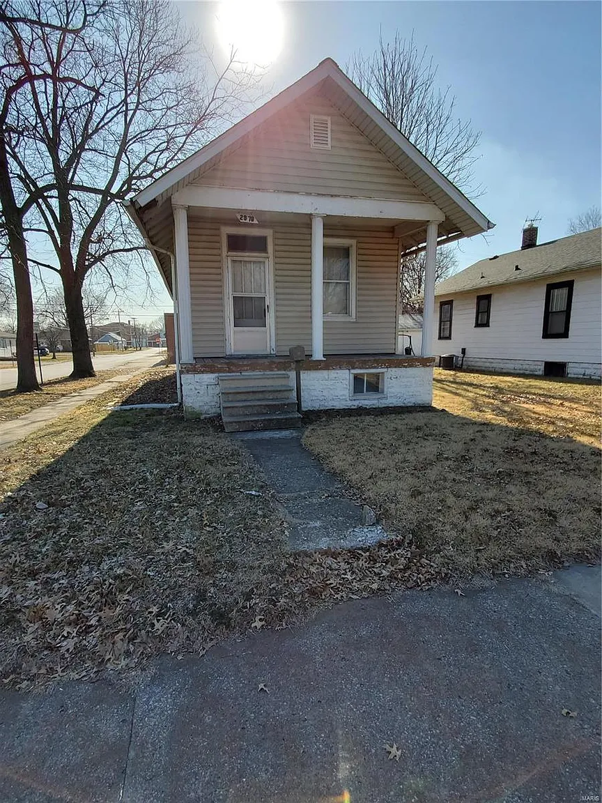 2978 Madison Ave photo 1