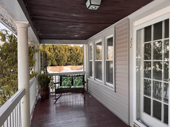 22 Lawler St Floor 1, Holyoke, MA 01040