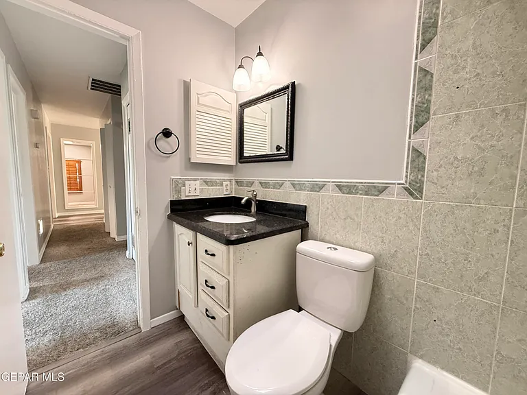 10405 Ashwood Dr #A — Photo 25