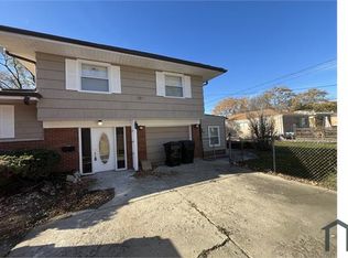 950 W 114th Pl, Chicago, IL 60643