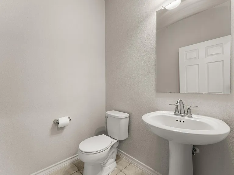 740 Aliso Trl — Photo 20