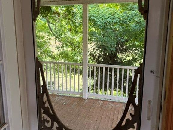 4th image of 158 Hardwick Ridge Rd