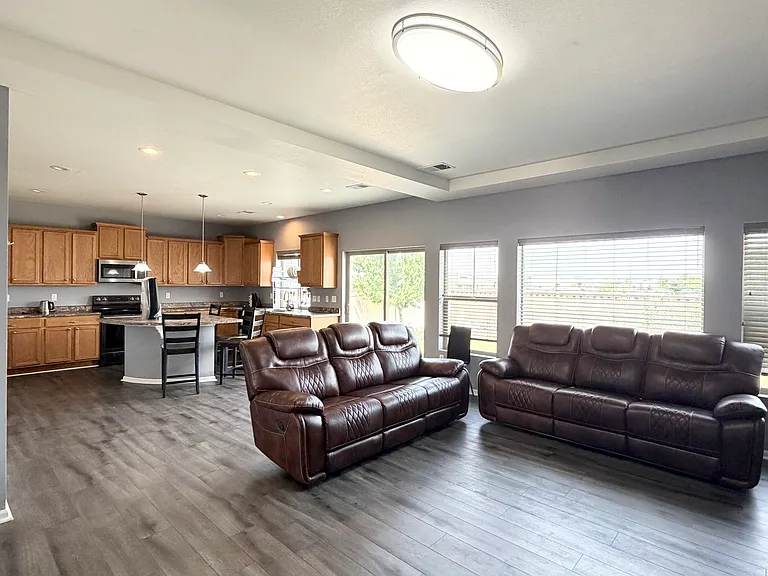 4592 Walden Way — Photo 10