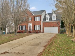 102 Knob Hill Ct, Fort Mill, SC 29715