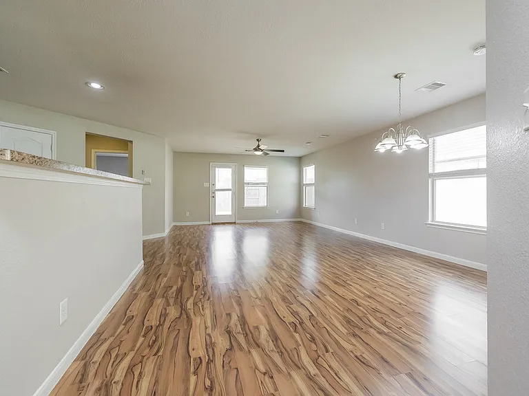 29327 Legends Green Dr — Photo 3
