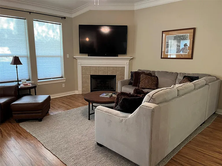 3515 Emerson Dr — Photo 7