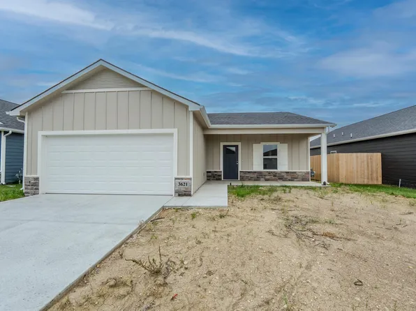 3621 E Hollandale St, Derby, KS 67037