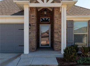 100 Ivory Dr, Yukon, OK 73099