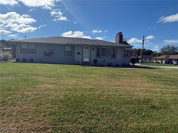 2nd image of 2721 Algonquin Dr
