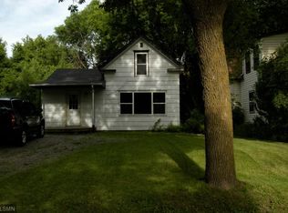 504 14th St SE, Willmar, MN 56201