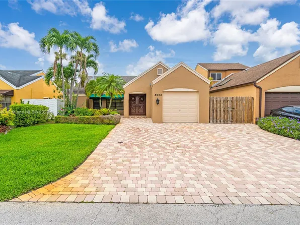 8053 NW 191st St, Hialeah, FL 33015