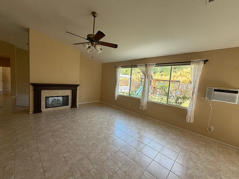 5552 Las Brisas Ter — Photo 9