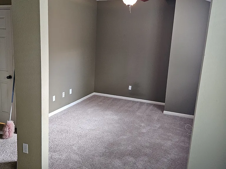 11208 Friendship Dr — Photo 15