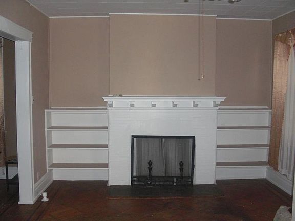 5th image of 239 N Park St