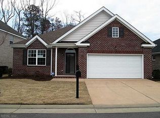126 Lighthouse Dr, Portsmouth, VA 23703
