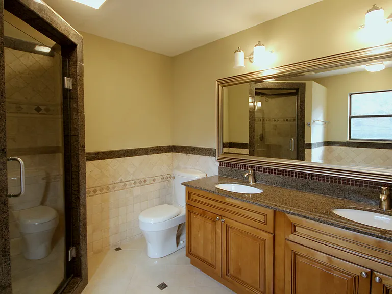 747 Bayliss Dr — Photo 6