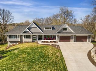 95 Smith Ave, Wayzata, MN 55391