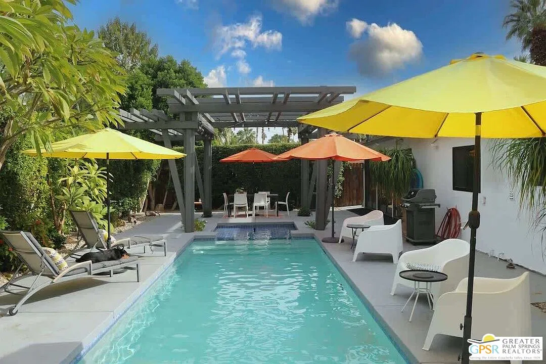 2 bed, 2.0 bath, 1200 sqft, $6,150 — Photo 1