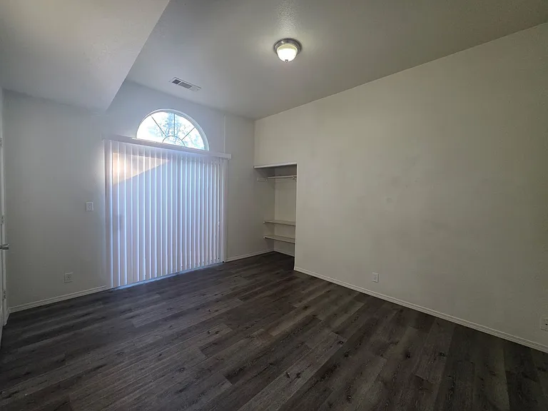 1880 Hayes St — Photo 14