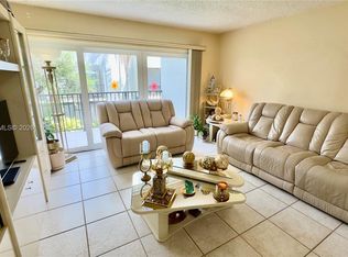 Park East, Miami, FL 33172
