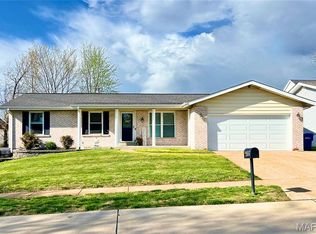 2517 Alcarol Dr, Fenton, MO 63026