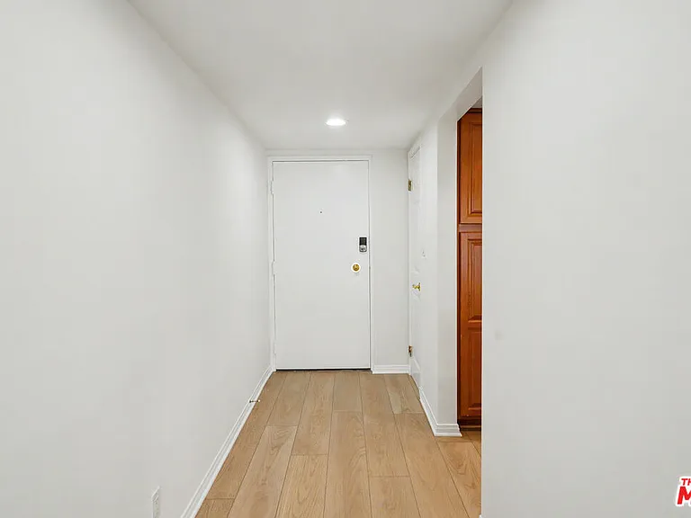 10966 Rochester Ave #1D — Photo 27