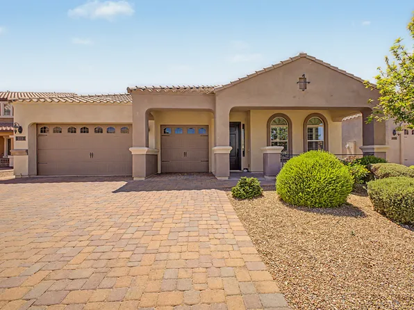 233 E Crescent Pl, Chandler, AZ 85249