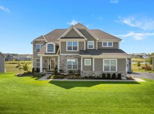 39W509 Norton Lake Dr, Campton Hills, IL
